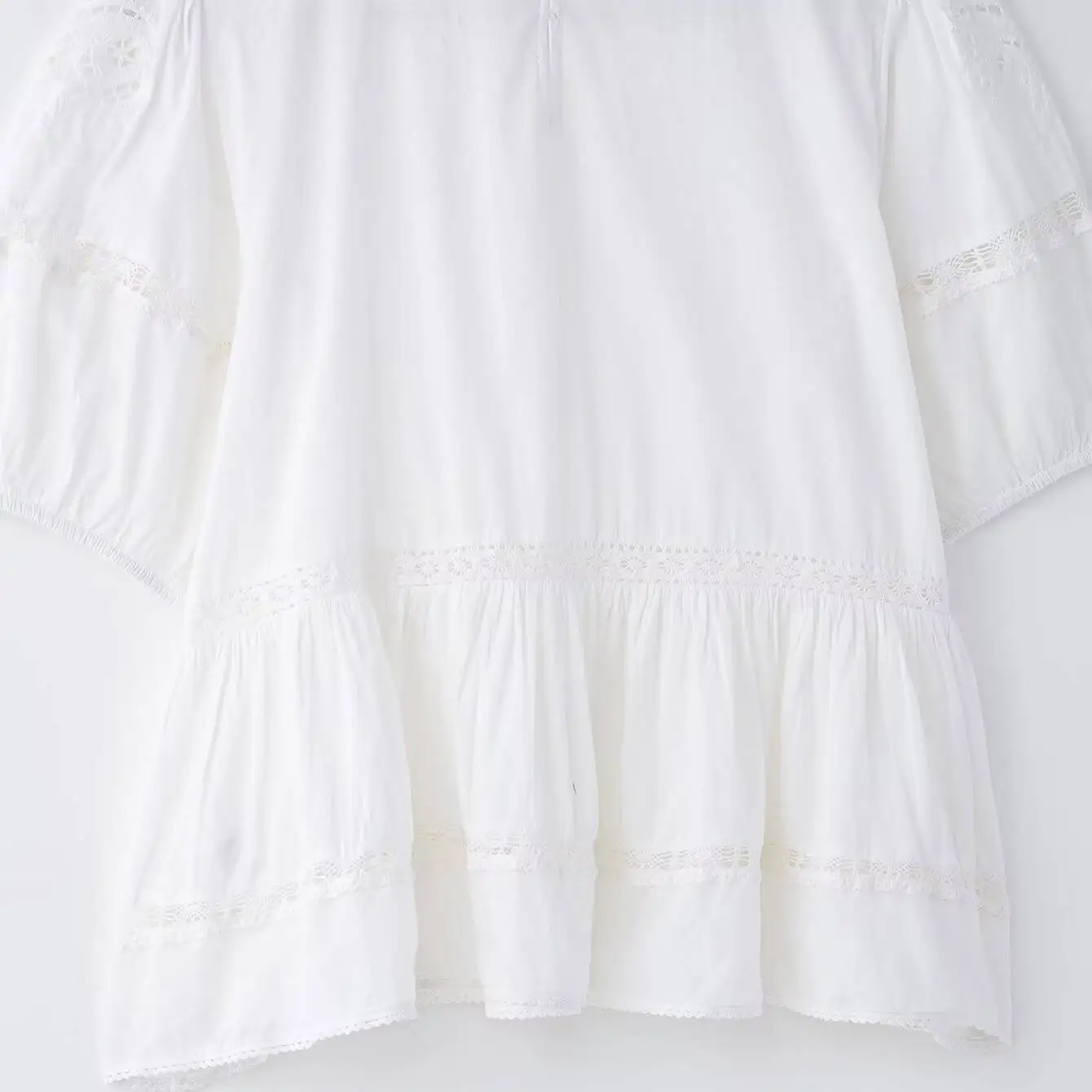 

Romantic Sle Embroidered Women's Faion Spring irt Casual Loose Fit ort Sve round Ne Thin Polyester Casual irt