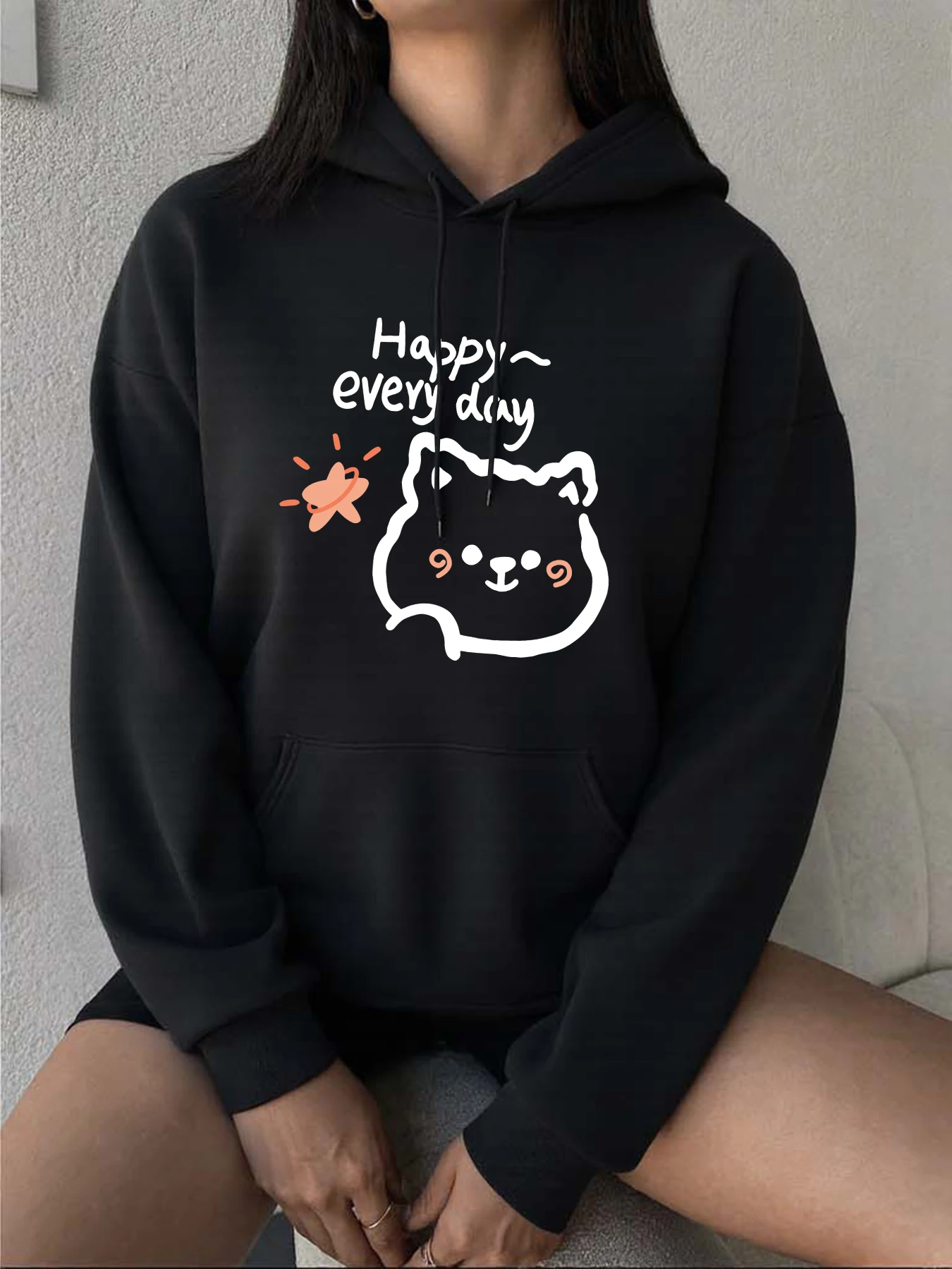 

Женская толстовка с принтом медведя из мультфильма «Счастливый каждый день», свободная толстовка с карманами, удобная одежда в стиле хип-хоп, женская флисовая уличная одежда Y2K