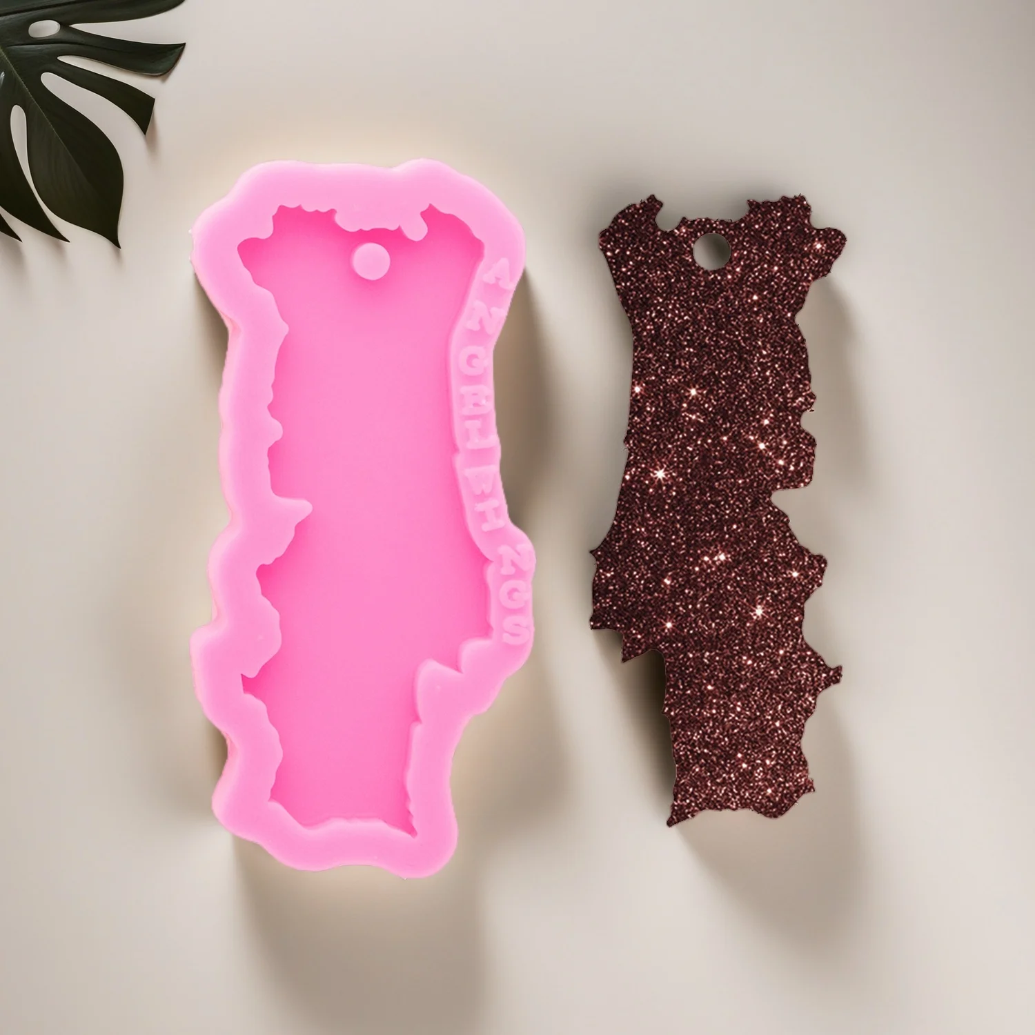 Silicone Puerto Rico map Molds Making Keychain Pendant Casting Resin Jewelry, DIY Cake Chocolate Mould