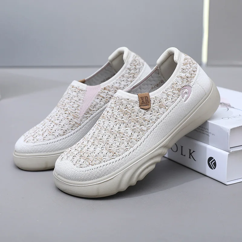 

Women's Lightweight Slip-On Shoes Breathable Knit Loafers Non-Slip Comfortable Walking Shoes for Elderly Women Daily Use