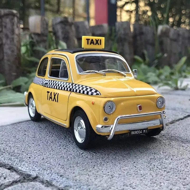 Welly 1:24 Fiat Nuova Fiat 500 Alloy Taxi Car Model Diecasts Metal Vehicles Car Model High Simulation Collection Kids Toys Gifts