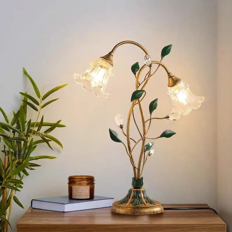 

Energy Saving Retro Desk Lamp Bedroom Led Decorative Flower Study Living Room Pastoral Creative Master Bedroom Bedside Lamp