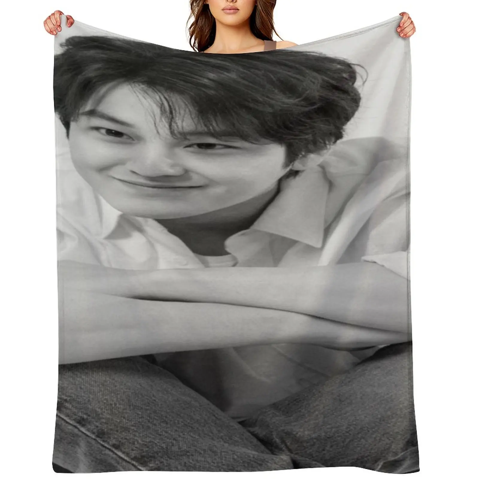 

tale of the nine tailed character Throw Blanket sofa bed Hair Flannel Fabric Shaggy Blankets