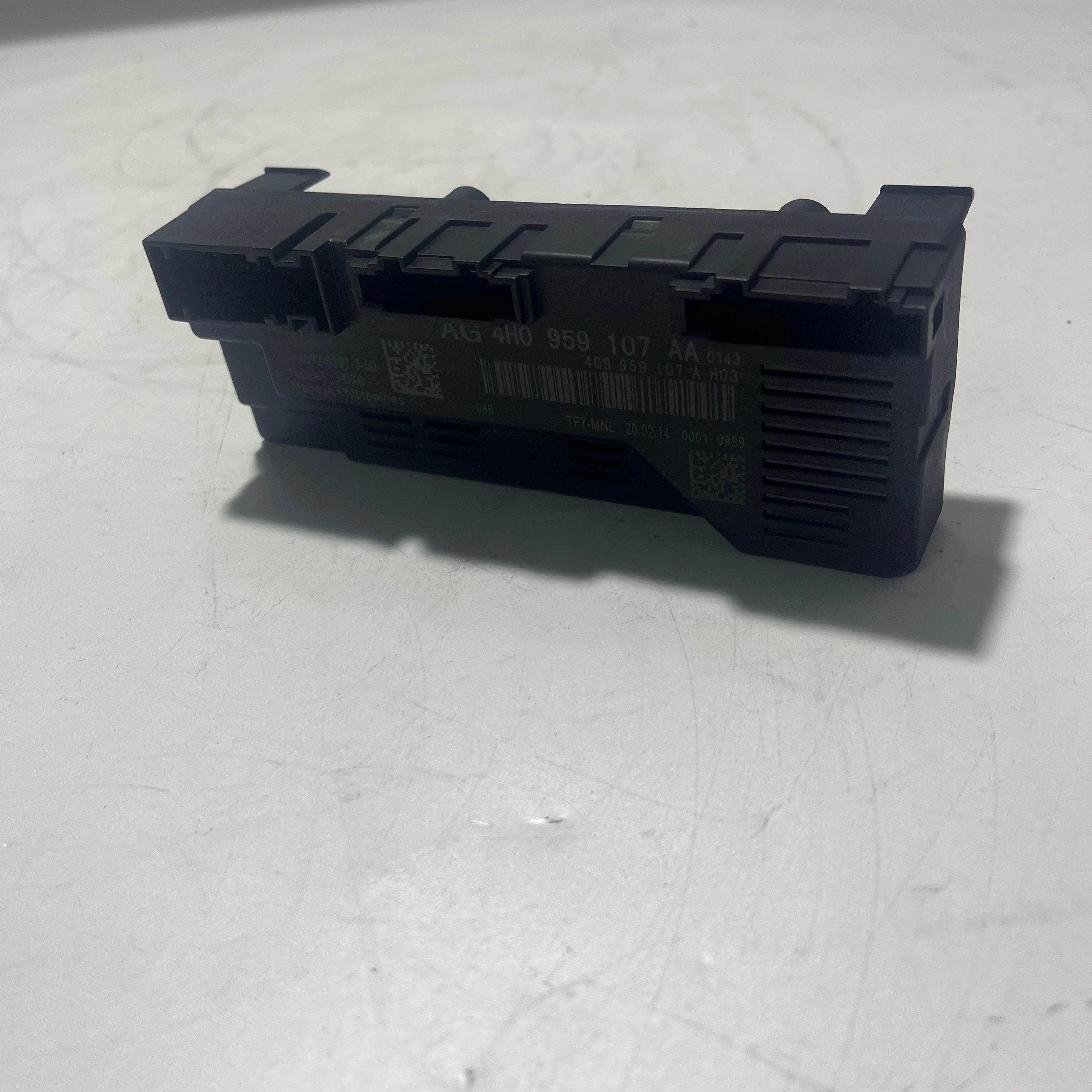 new genuine electric tailgate module unit 4H0959107AA 4H0959107K for Audi A8 and Porsche Panamera 970