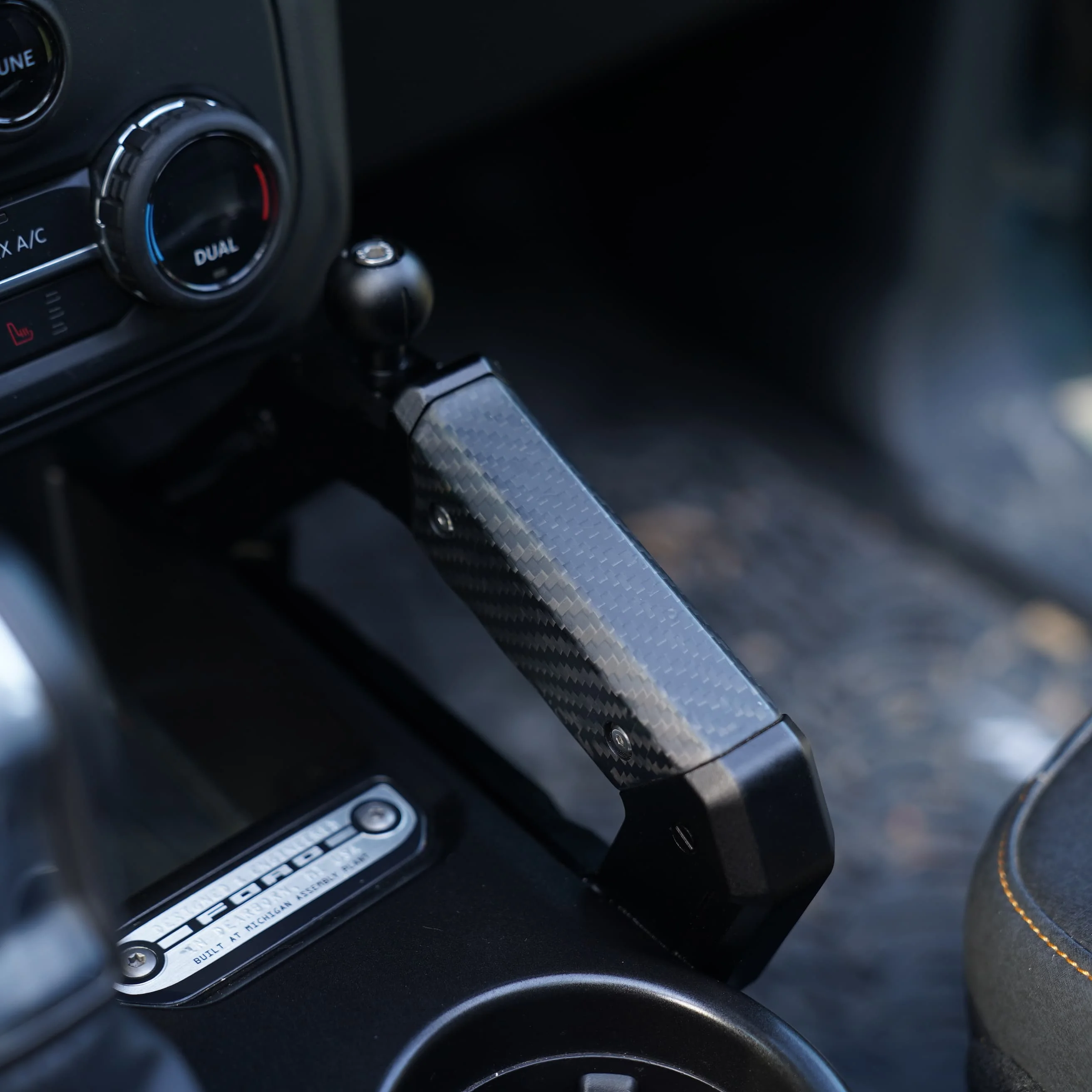 

2024 Ford Bronco Essential Anti-Fingerprint Coated Handle Newest Off-Road Hitch Mounts