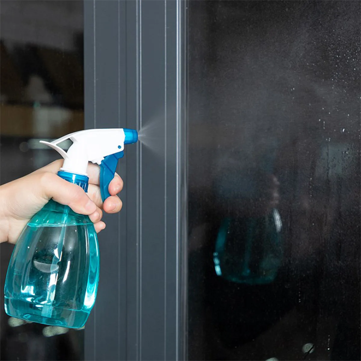 

Plastic Pressure Watering Sprayer Durable ABS Material Adjustable Spraying Head Mist Bottle Gardening Tools Home Cleaning Plant