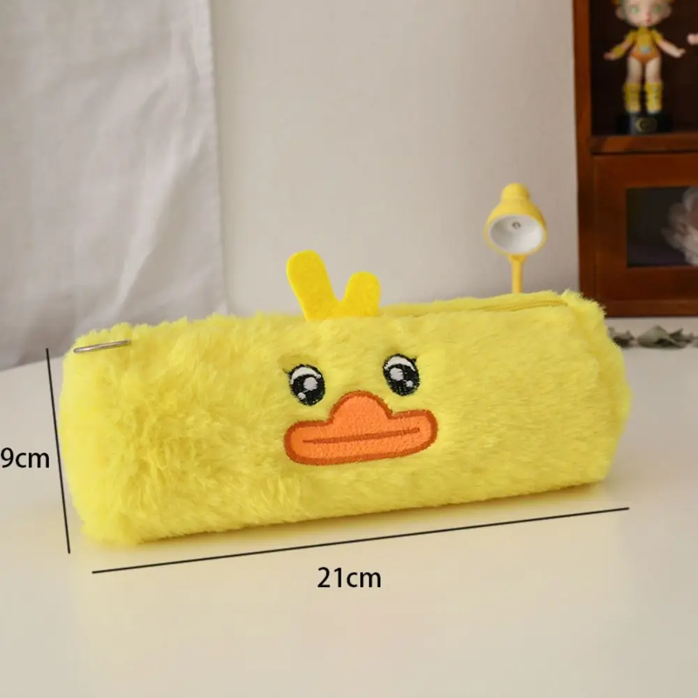 مقلمة أنيقة من القطيفة حقيبة تخزين أدوات مكتبية على شكل حيوانات كرتونية كاواي ذات مستوى مظهر عالٍ للوازم المدرسية الكورية