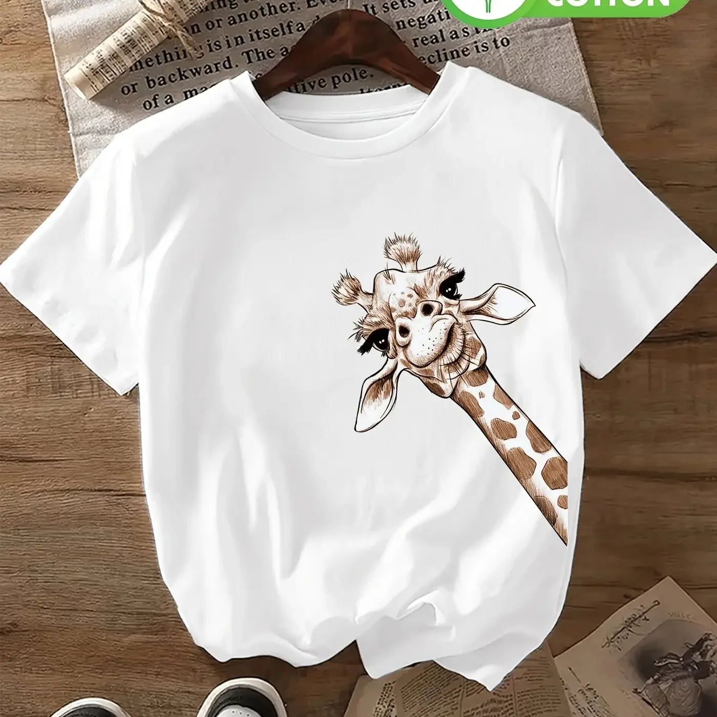 100% pure cotton new summer men's and women's round neck short sleeved T-shirt, smiling giraffe print humorous art