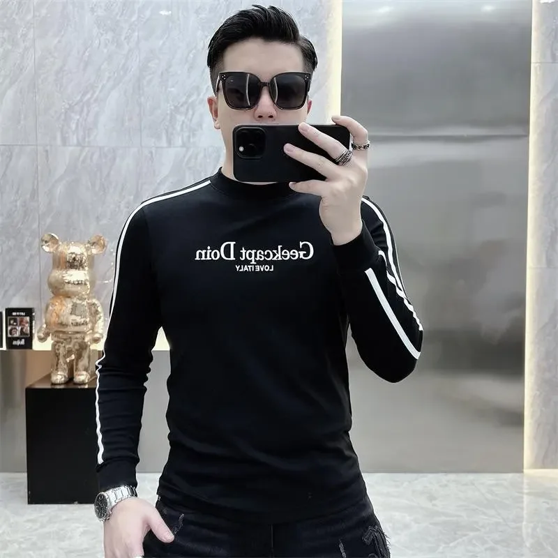 Retro Embroidery Round Neck Sweatshirts Autumn Winter Thicken Keep Warm Pullover Hoodie Oversized Tops Social Casual Streetwear