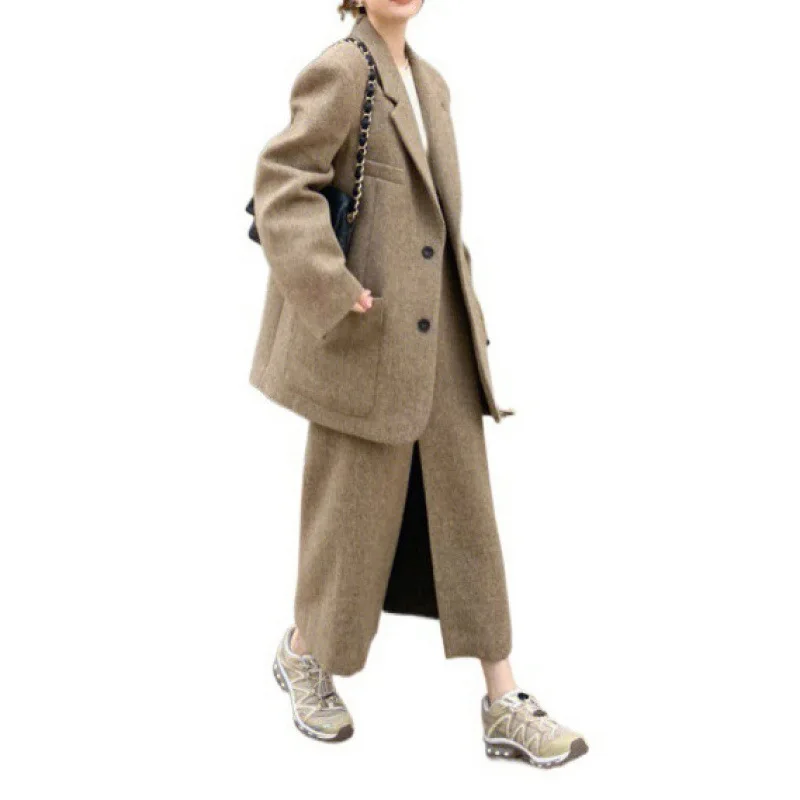 Ropa de otoño e invierno de estilo de alta gama que combina con un conjunto completo de chaqueta de traje de lana para mujer rica vestido de dos piezas para mujer