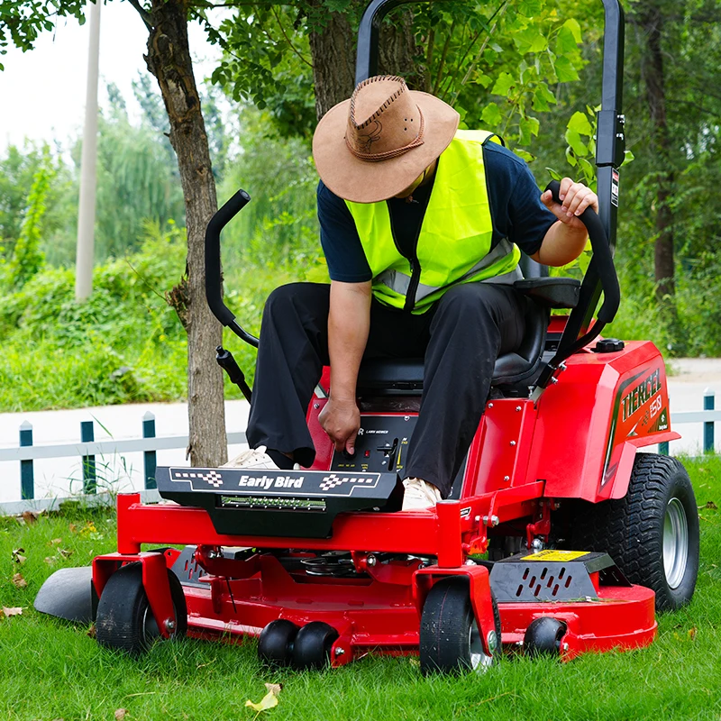 China Manufacturer Kutter -Turn Riding Mower for Sale, Ideal for Soccer Fields and Golf Courses