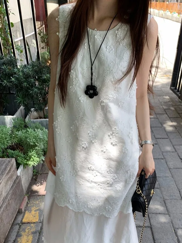 Été belle brodée florale asymétrique Svel Dr coréen Sle vêtements pour femmes t-shirt couture dimensionnelle D...