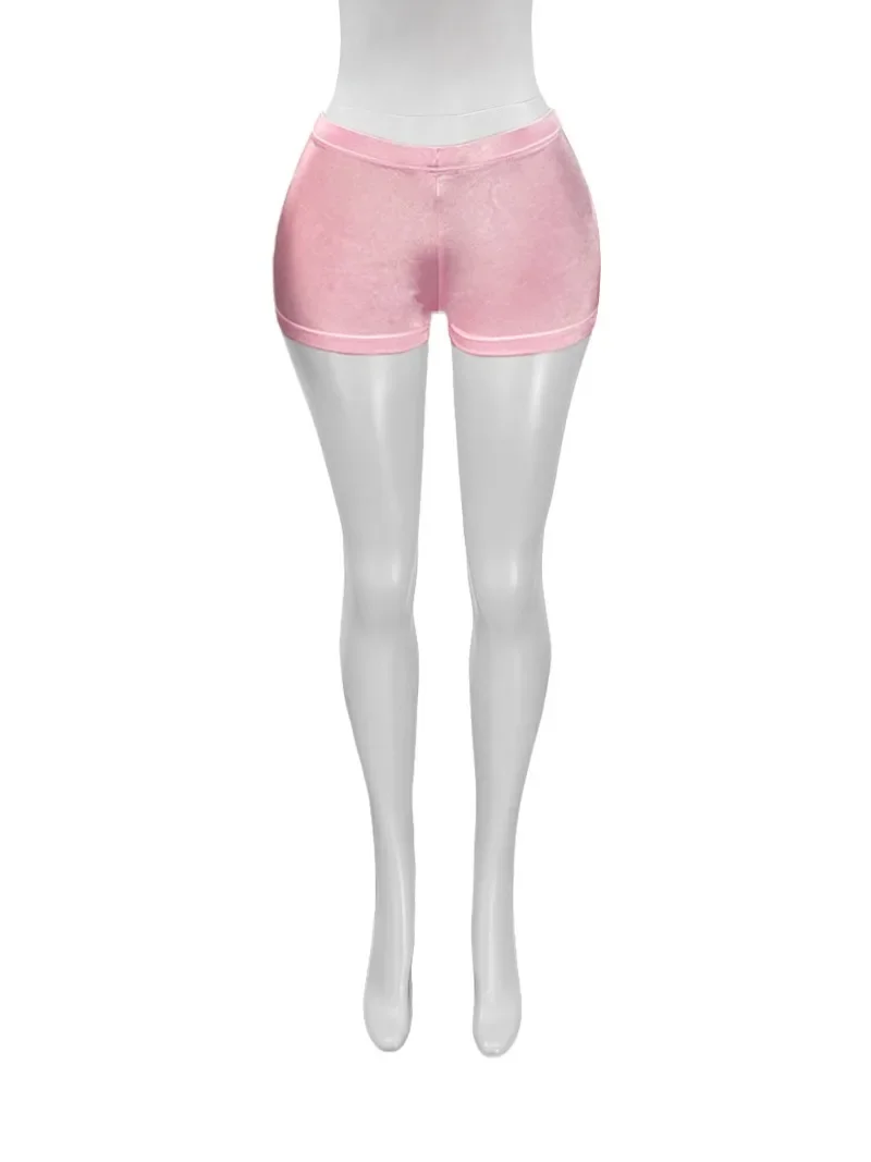 سراويل نسائية من الساتان الحريري الصلب موضة صيف 2025 سراويل ضيقة مثيرة بخصر مطاطي وأرداف خوخية ملابس نوادي سفلية ملابس خروج غير رسمية