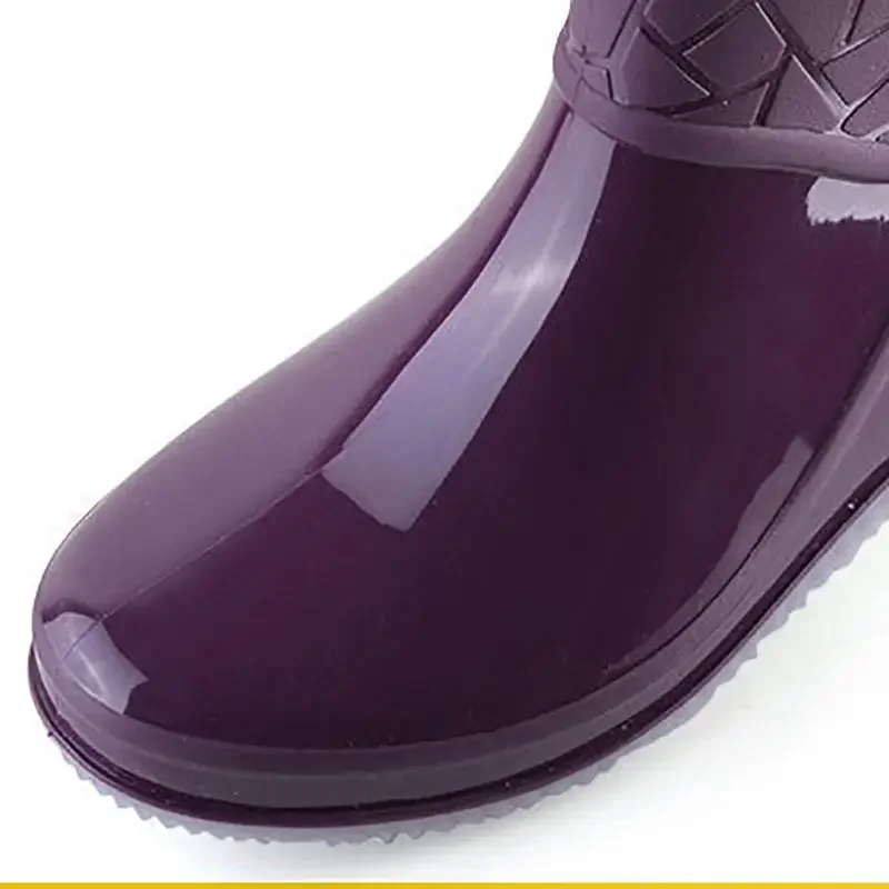 Rain Boots Women Waterproof Kitchen Car Wash Work Non-slip Mid-Calf Water Boots Antiskid Wear-Resistant Thickened Women Shoes