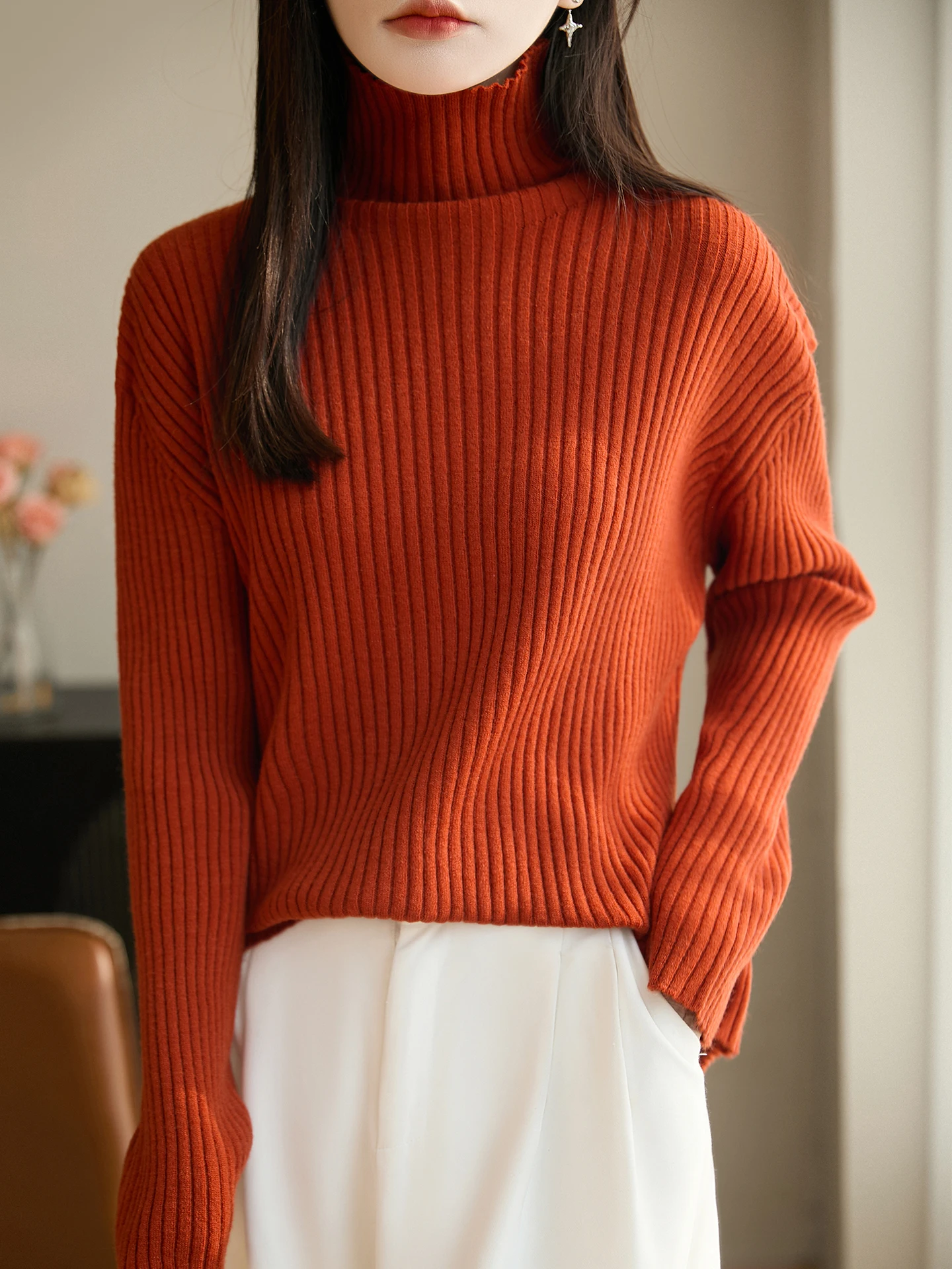 เสื้อสเวตเตอร์ถักคอสูงสำหรับผู้หญิง ให้ความอบอุ่น กระชับสัดส่วน ใส่เป็นเสื้อตัวในได้ รุ่นใหม่ สไตล์ลำลองสำหรับฤดูหนาว ทรงหลวม นุ่ม สวมใส่สบาย แขนยาว