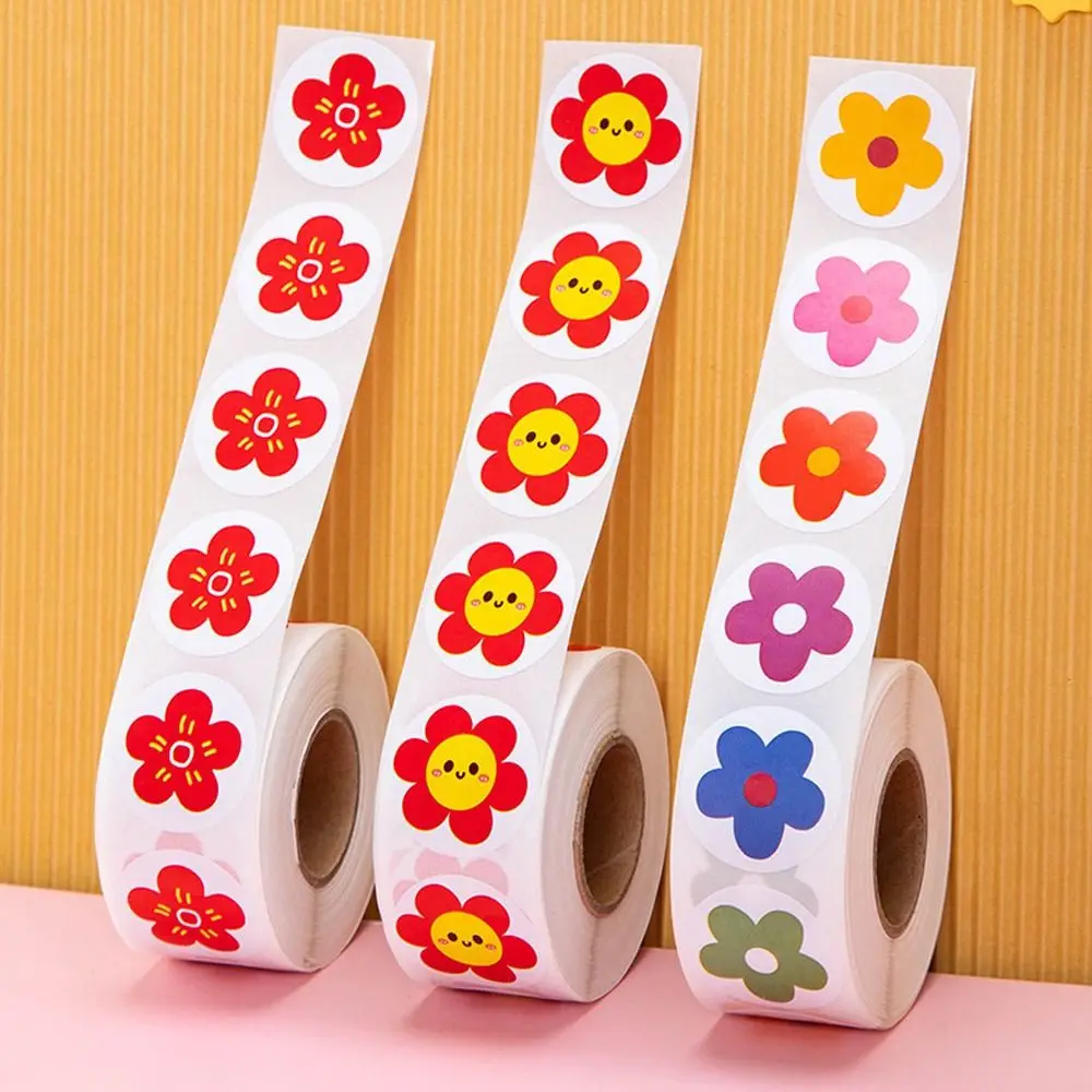 500Pcs/Roll Self-adhesive Kindergarten Stickers Little Red Flower Cartoon Praise Stickers Animal Student Stationery