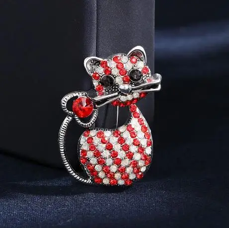 New Cute Animal Inlaid Diamond Cat Chest Flower Women's Accessories