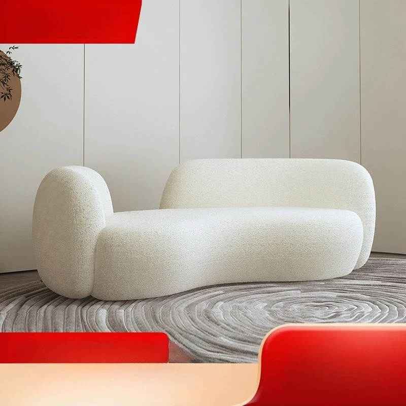 Sofá curvo con forma especial de guisante de viento crema, pequeño apartamento, sala de estar, recepción, negociación
