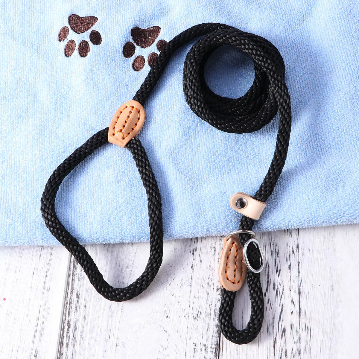 

Black Nylon Dog Training Lead Durable Heavy Duty Pet Training Leash Adjustable Metal Buckle No Collar Needed for Medium Large