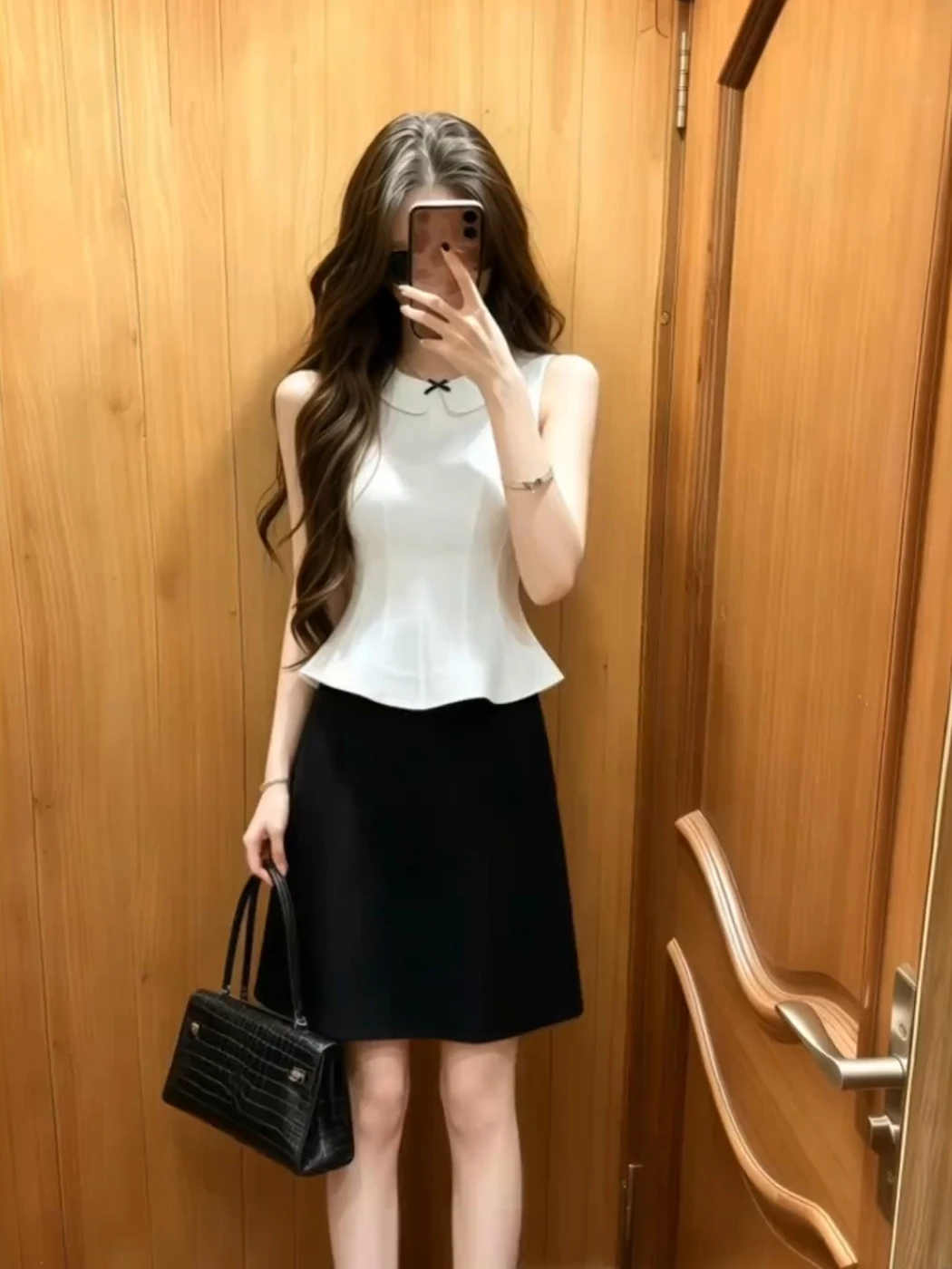 

High Waist round Neck Women's Set Summer Skirt Vest Two-Piece Suit French Style Slim Fit Fashionable Ensemble for Adults