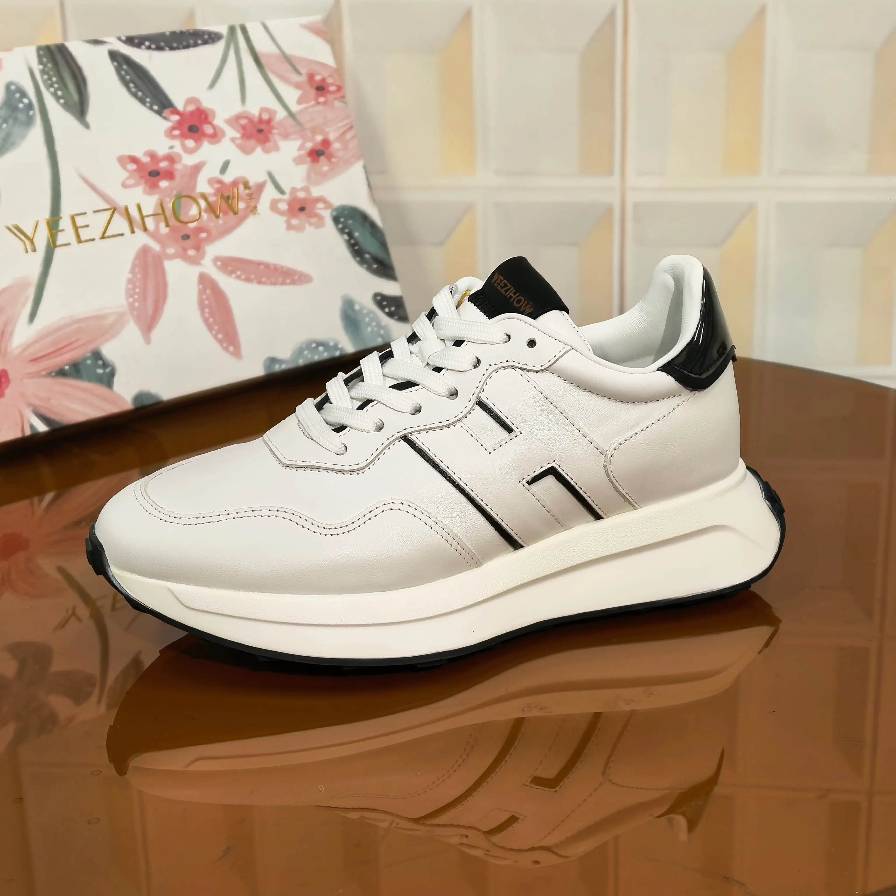 Waterproof Leather Dad Shoes with Laces Wear-Resistant Discounted Footwear Fashionable White Shoes Low Cut round Toe Rubber Sole