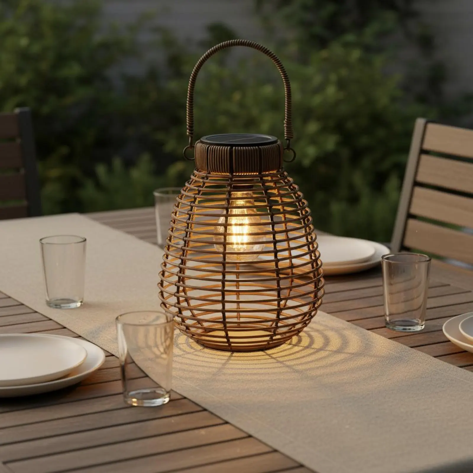 Rattan Weave Solar Lamp Weather Resistant Hanging Solar Lantern Portable Patio Lamp Automatic On/deactivated for Yard