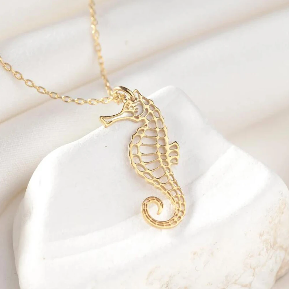 Dwarf seahorse Pendant Ocean Lover's Gift Stainless Steel Pendant Valentine's Day Gift for Girlfriend