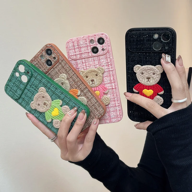 

Подходит для iPhone 15 promax, чехол для телефона с большим окошком и вышивкой love teddy bear, Женский чехол Apple 13/14 pro на осень и зиму