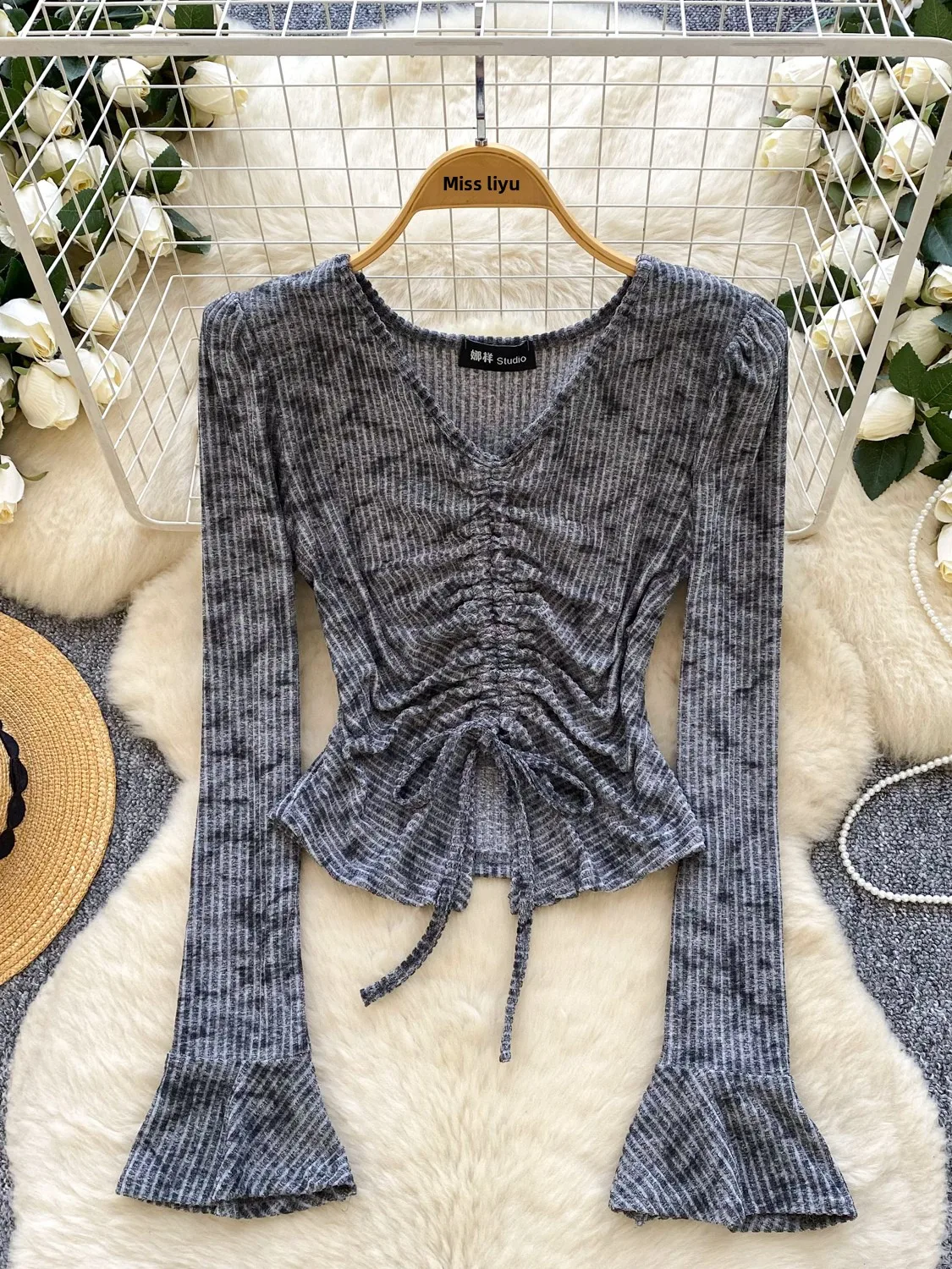 เสื้อไหมพรมทรงเข้ารูป คอวี แขนยาว สำหรับผู้หญิง ฤดูใบไม้ร่วง ฤดูหนาว ดีไซน์เอวผูกเชือก ใช้เป็นเสื้อตัวใน แฟชั่นสุดเซ็กซี่