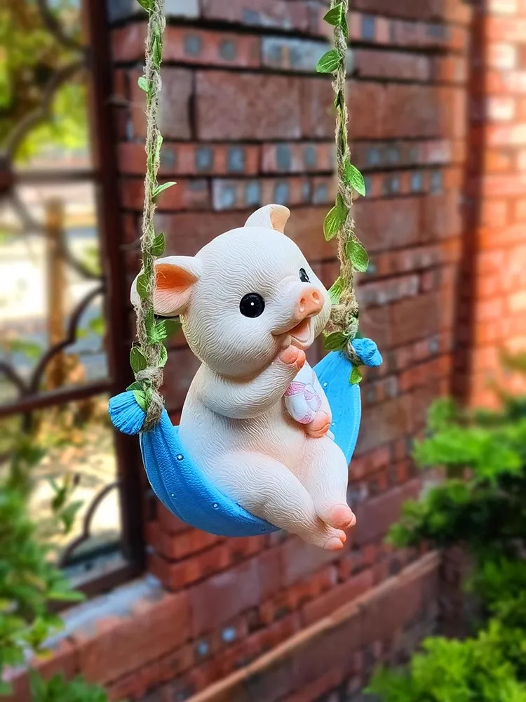 Creative Cartoon Piglet Swing for Garden, Small Decoration Pendant, Outdoor Balcony Tree, Cute Gift