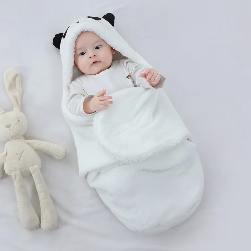 Cute Winter Newborn Blanket Swaddle Wrap Warm Lamb Wool Baby Sleeping Bag Cartoon Hooded New Born Cocoon Baby Blanket Sleepsack