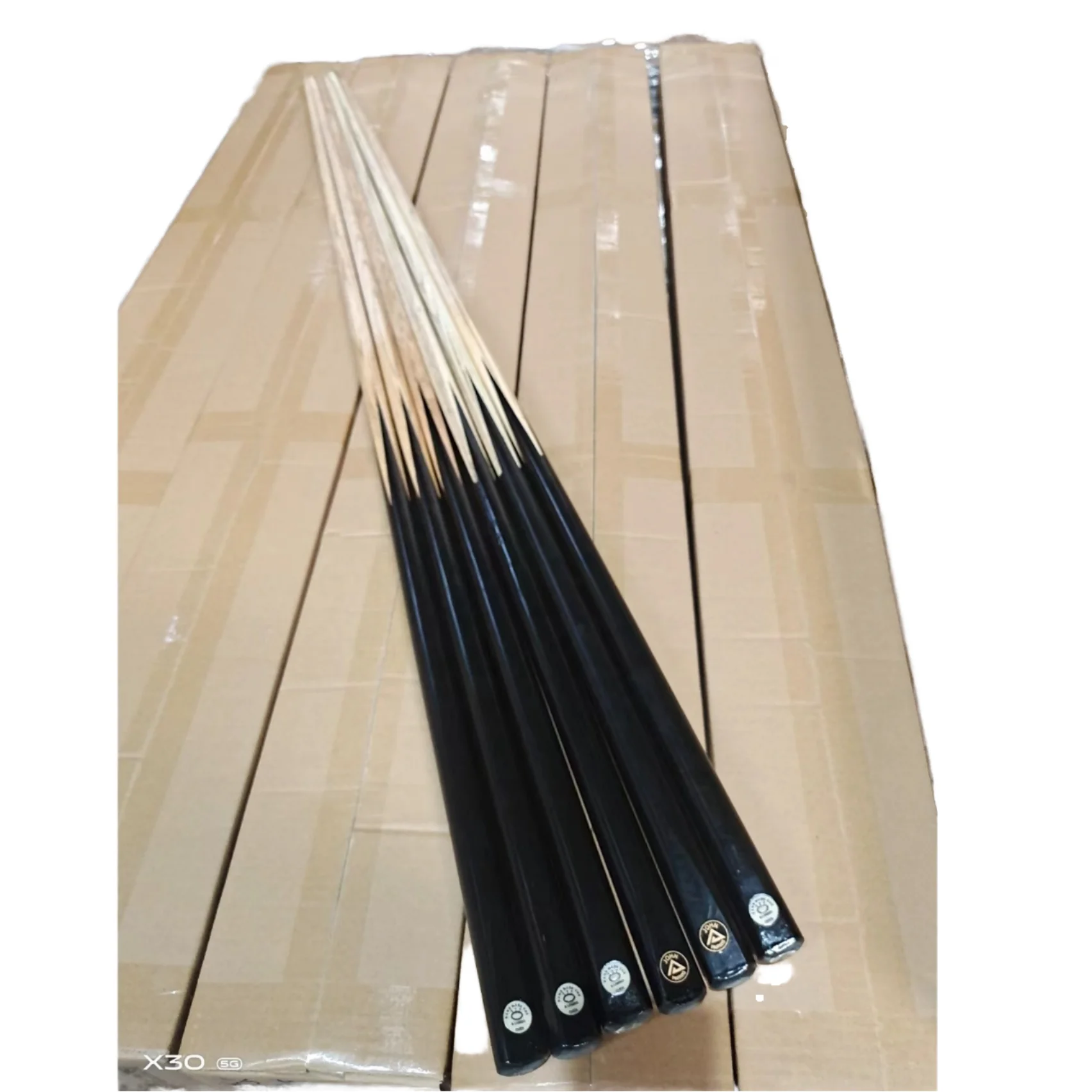 

Direct Factory Sale Single Carbon Maple Cue Pool Stick Billiard Table Accessories Quality Snooker & Billiard Cuespromote sales