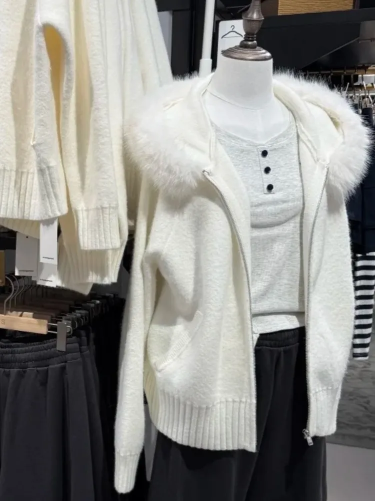 

Милый бежевый плюшевый вязаный женский осенний меховой воротник с капюшоном, повседневные хлопковые теплые свитера, топы, простой шикарный милый свитер, кардиган, новый