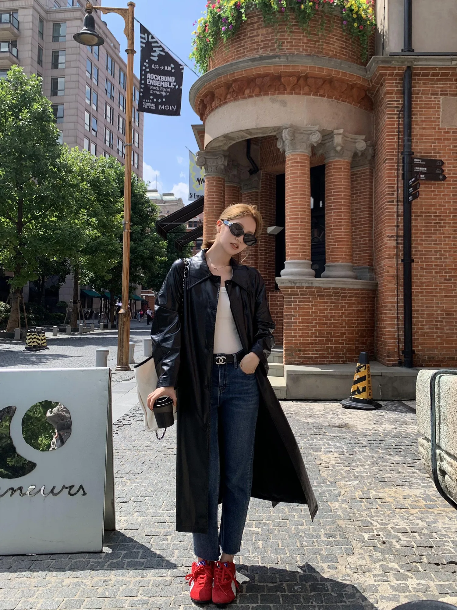 Jaqueta Feminina Casual ChenMiFan de Couro PU Solta com Cinto na Cintura Longa - Moda Outono