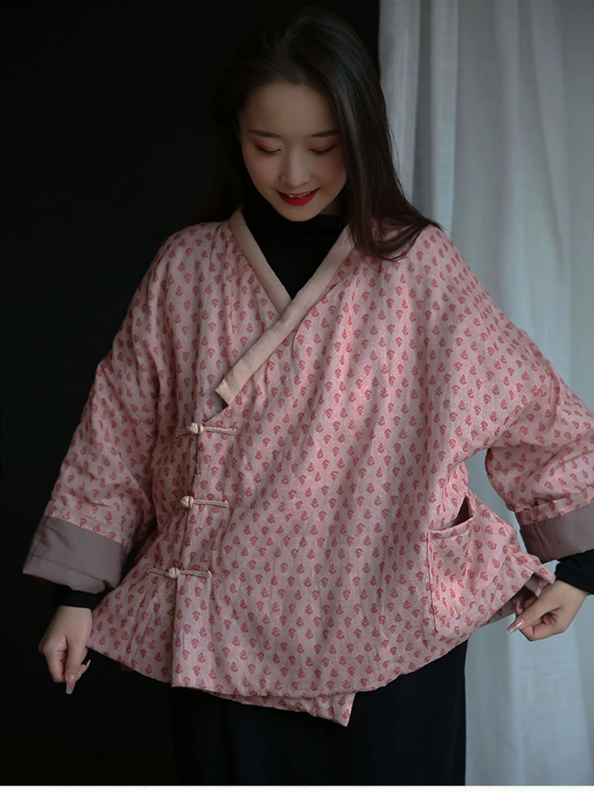 المرأة الكتان المطبوعة قصيرة سترة مبطنة بالقطن الرجعية Hanfu الجانب سترة صينية مشبك فضفاض رقيقة ضوء أسفل سترة مبطنة بالقطن