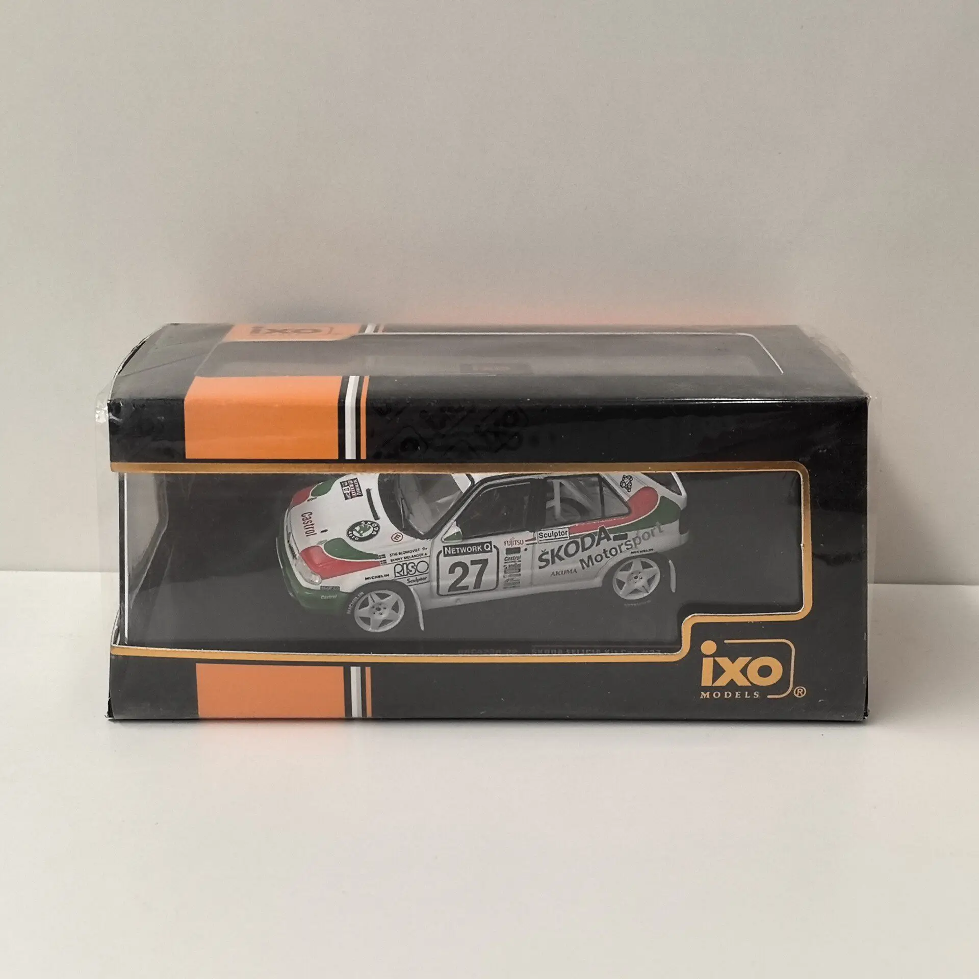 

Box Cracking Diecast IXO 1/43 Scale SKODA FELICIA KIT # 27 1996 Racing 32 Alloy Car Model