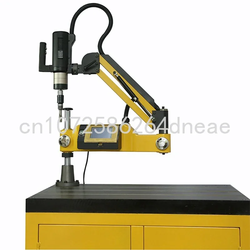 Máquina de roscado eléctrico CNC de M3-M16, servomotor, perforación de brazo fácil, máquina de roscado con mandriles