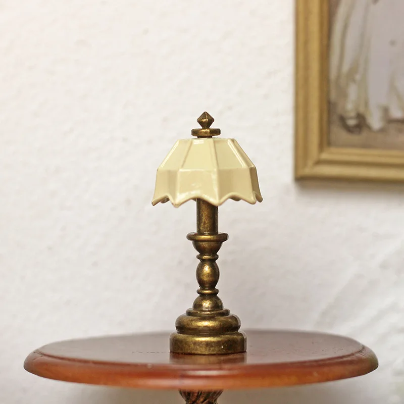 Dollhouse Lighting Fixtures Miniature Scene mini vintage Table Lamp Model
