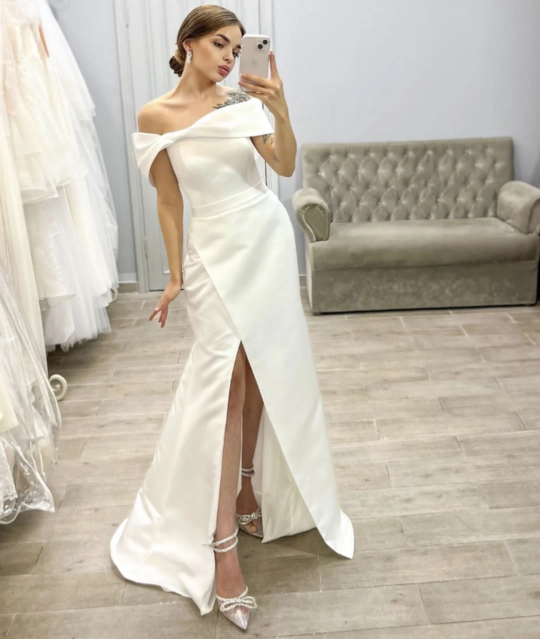 Off The Shoulder A-Line Wedding Dress Satin Floor Length Simple Civil Bridal Gown For Women Customize To Measures Stunning 2024