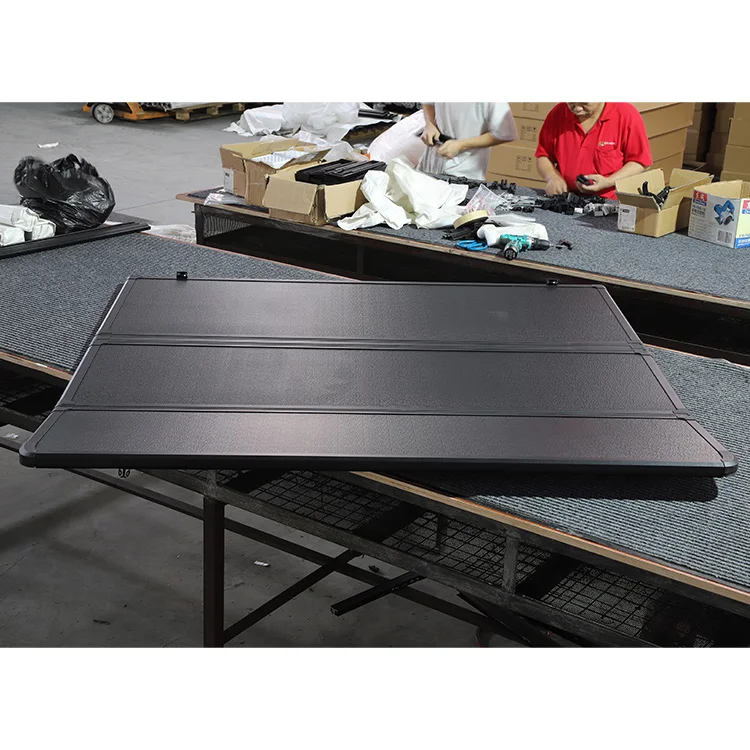 Factory Direct Hard Tri-fold Tonneau Cover Pick Up Truck Bed Cover