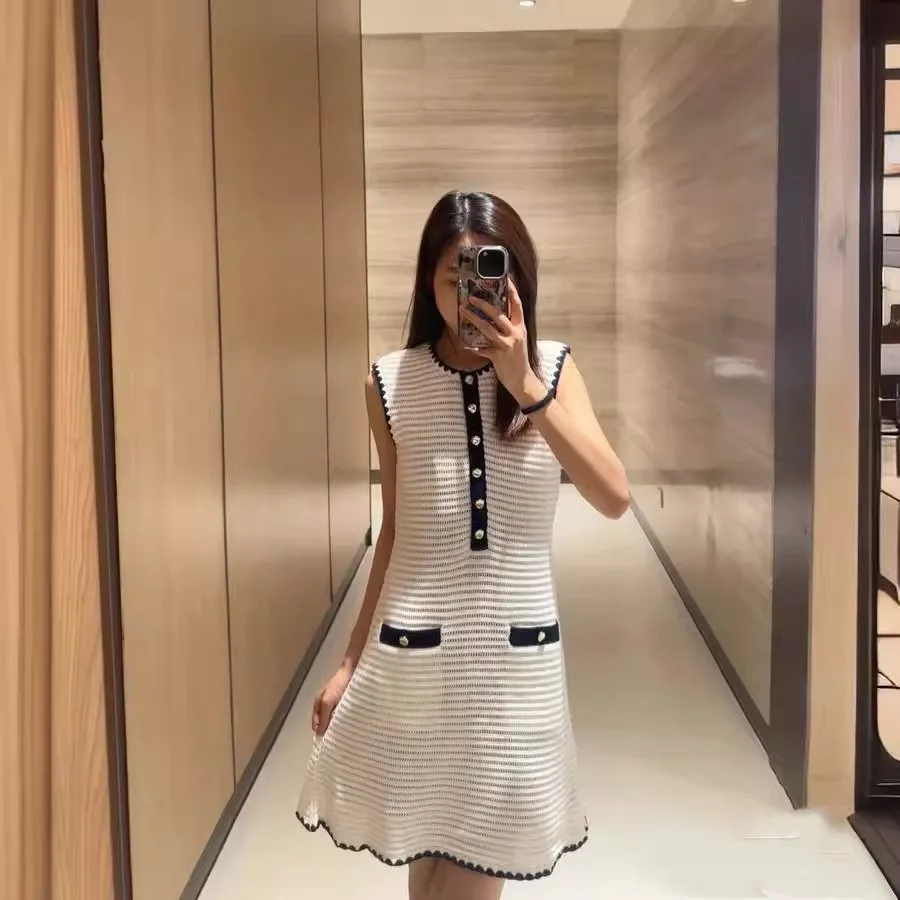 2024 Summer Women Off-White Knitted Dress Slim Fit Sleeveless Office Ladies Elegant Mini Dress