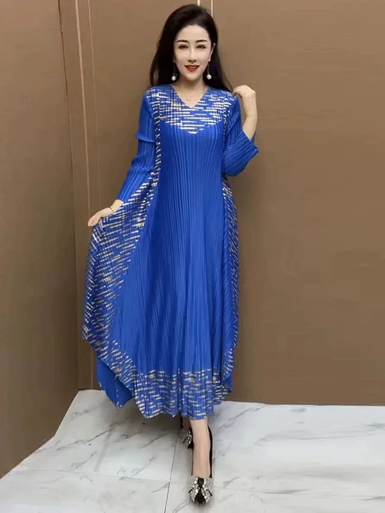 

Miyake Style Pleated Dress for Women 2025 New Ethnic Style Hot Gold V-neck Short-sleeved Elegant Loose Large Pleated Skirt