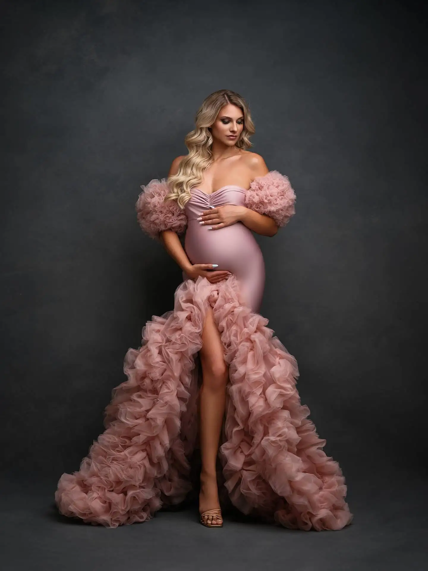 الذهب حورية البحر فساتين الأمومة لالتقاط الصور قبالة الكتف الكشكشة النساء الحوامل الجلباب مخصص الأكمام فساتين السهرة