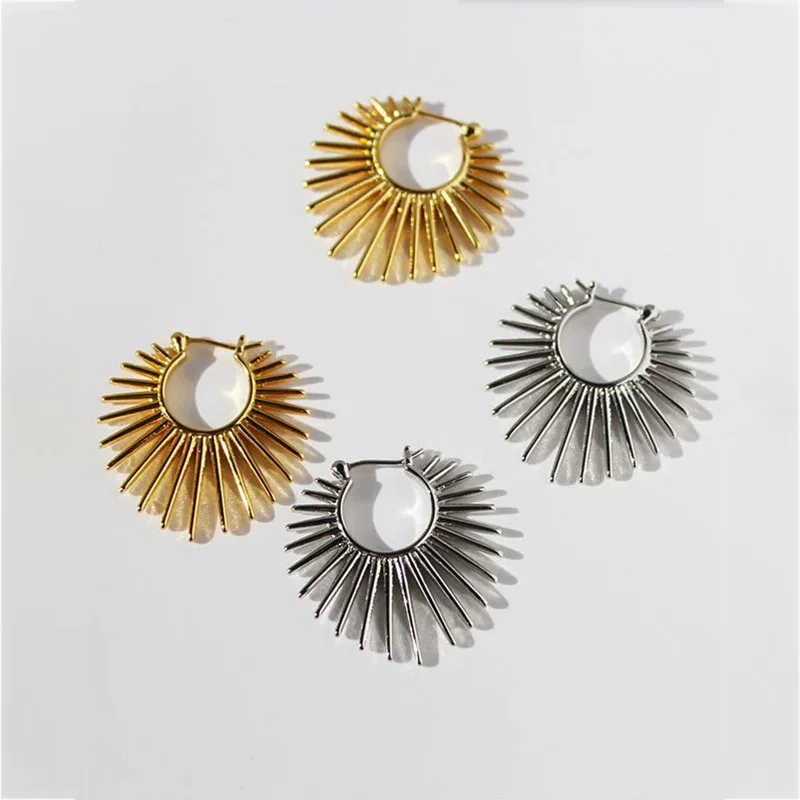 

New Trending French Metal Sunflower Hoop Earring Party Texture Elegant Geometry Cheap Earrings Female Fashion Jewelry Woman Gift