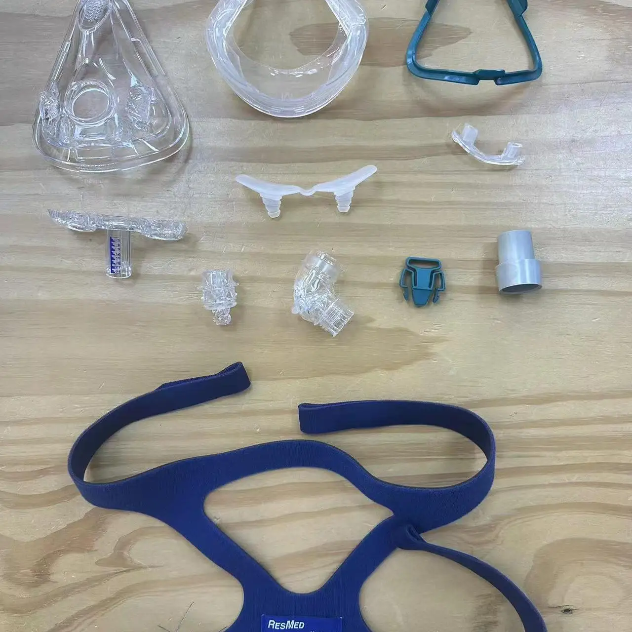 

For ResMeds respirator Mirage Quattro Across Mouth and Nose Mask Accessory Silicone Pad Elbow Accessory M