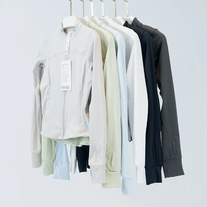 Women's Sport Yoga Clothes Lightweight Breathable Outdoor Running Fitness Suit UV Protection Tight Fit Sunscreen Outerwear