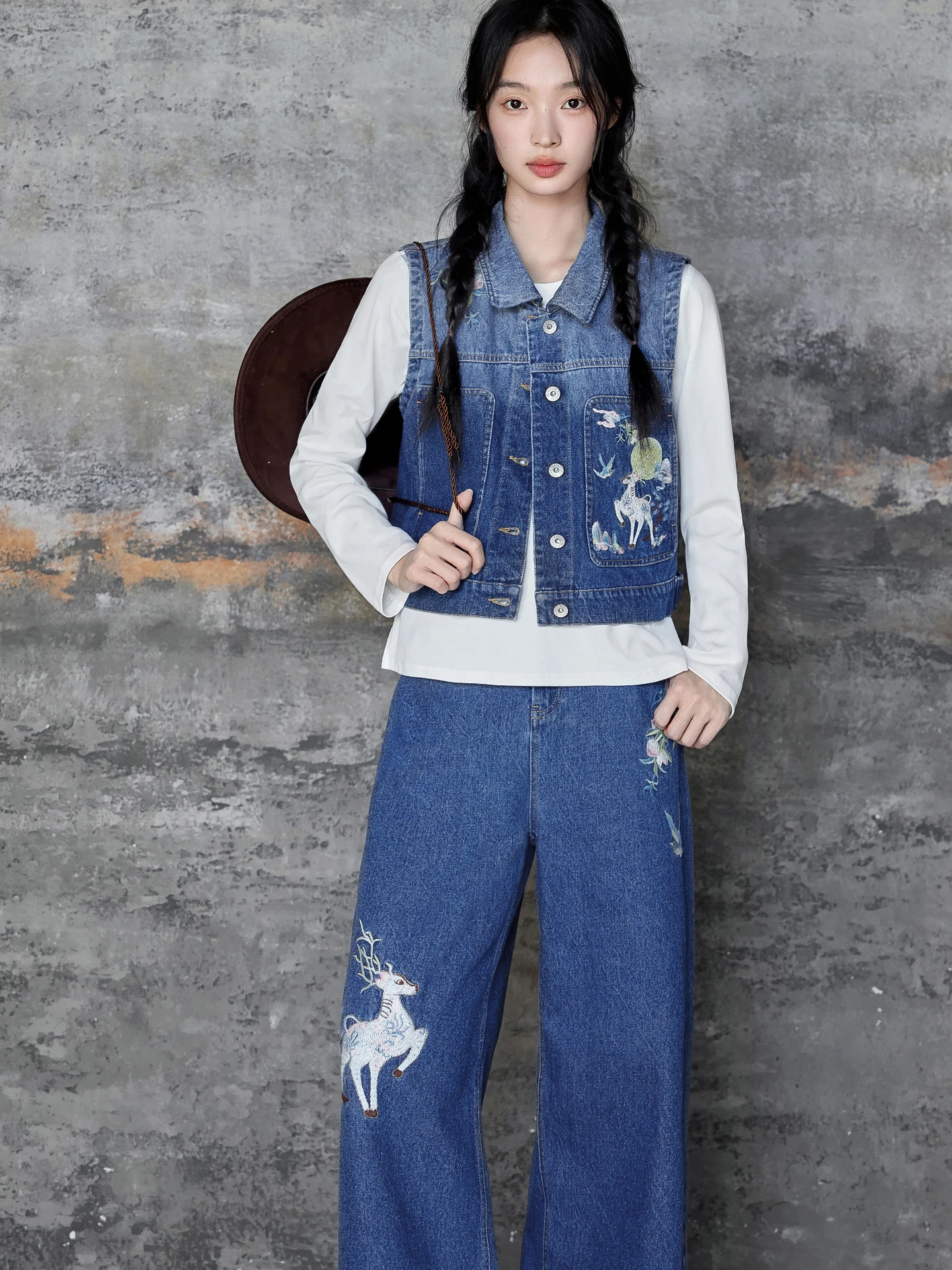 

Оригинальный национальный джинсовый комплект с вышивкой, повседневные длинные брюки для отдыха, жилет, осенне-зимний женский модный комплект, застежка-молния