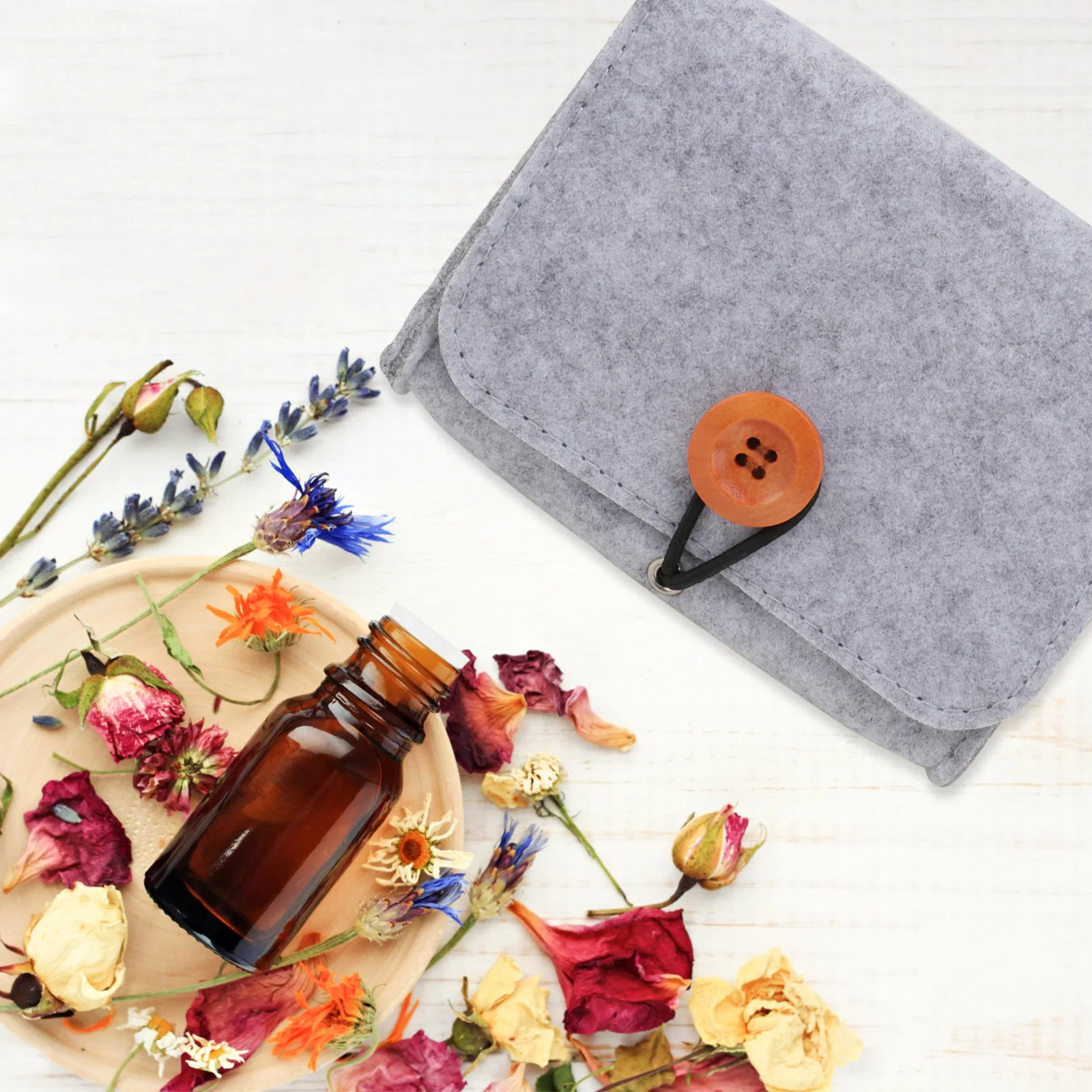 กระเป๋าใส่น้ำมันหอมระเหยขนาดเล็ก 2 ชิ้น วัสดุผ้าสักหลาดแข็งแรง ทนทาน สำหรับใส่ขวดน้ำมันหอมระเหย 6 ขวด พกพาสะดวก น้ำหนักเบา ป้องกันการสึกหรอ