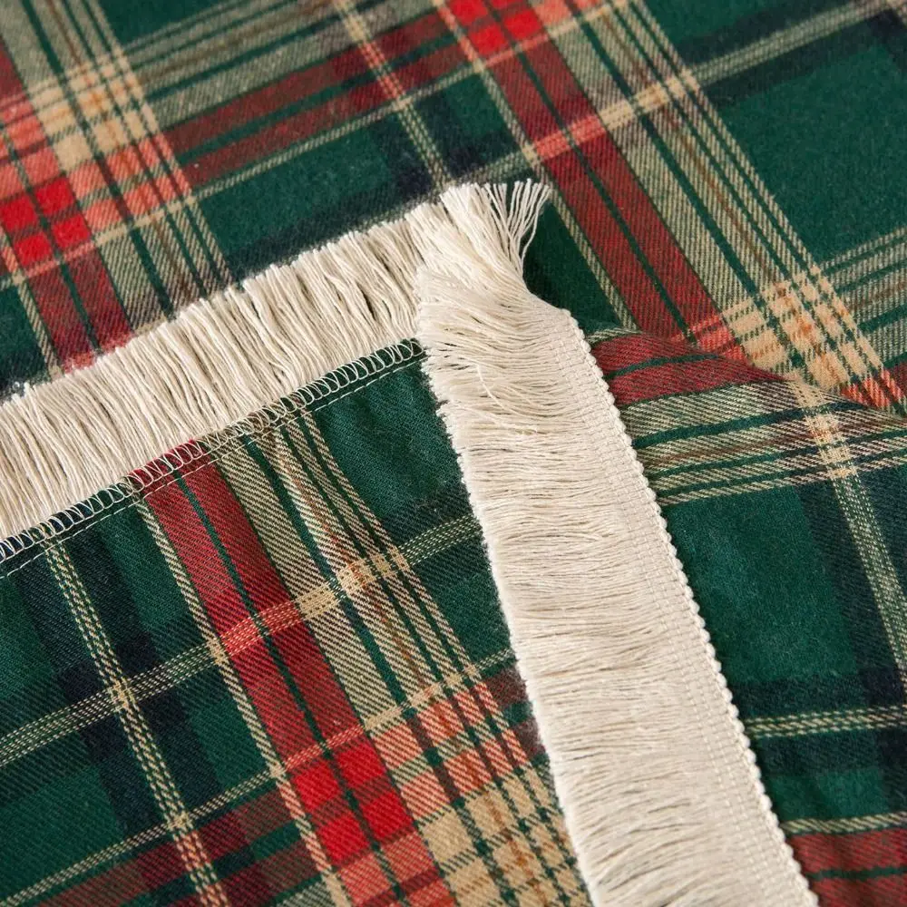 

Soft Cotton Christmas Plaid Tablecloth Round Tassels Table Cover Colourful Checkered Table Cloth Christmas Decoration