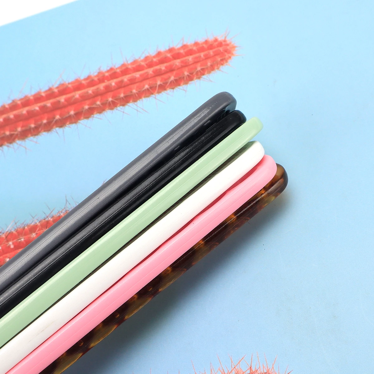Multicolour Portable Anti-static Hair Combs Professional Barber Plastic Hairdressing Haicut Brush Salon Styling Tool Accessories image 2